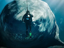 《巨齿鲨2》制片人：坚持等吴京两年半，为了“双雄cp”的极致体验