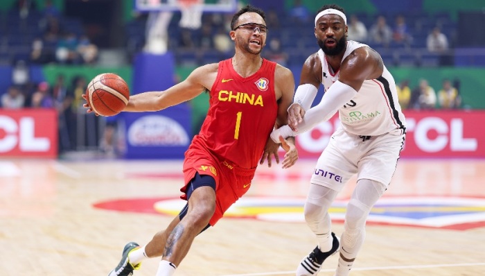 中国男篮取得世界杯首胜，保留直通巴黎奥运会悬念