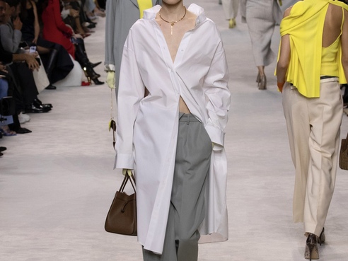 FENDI 2024春夏女裝漫步羅馬，Tory Burch 黑夜快閃派對玩轉復古風潮｜是日美好事物