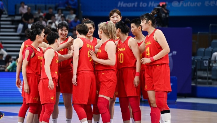 中国女篮56分大胜朝鲜队，晋级亚运女篮决赛