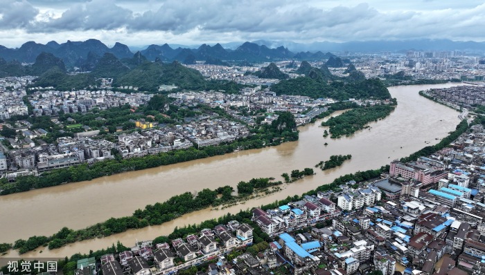 桂林遭遇1998年来最大洪水，火车站、医院、学校停摆
