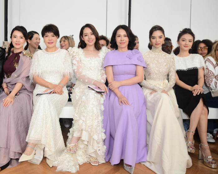 https://img1.jiemian.com/101/original/20241008/import_1728349845801120170015_a700xH.png