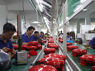 【特写】中国“小家电之都”陷在代工里| 城市观察家