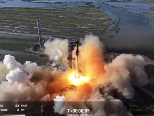 特朗普亲临现场观摩，SpaceX第六次试飞成功