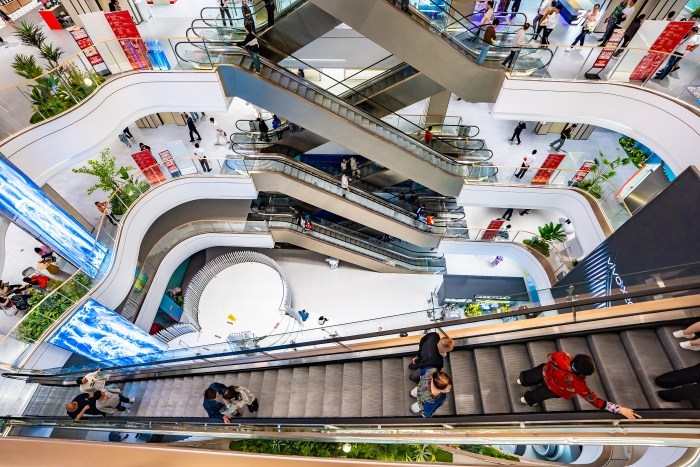 京东MALL北京首店试营业，线下零售再扩张