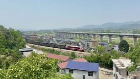 湖南焦柳铁路事故段已开始加装防护网