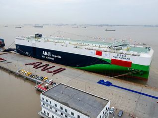 中國汽車運(yùn)輸船一個(gè)月兩次刷新世界紀(jì)錄
