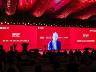 诺奖得主斯宾塞：特朗普关税战或推动中国和其他国家形成新的多边贸易体系
