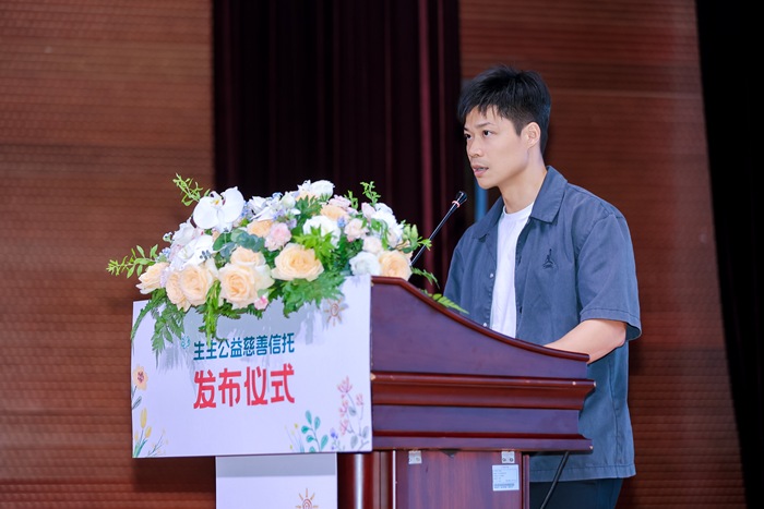 暨南大学体育学院院长苏炳添致辞.jpg