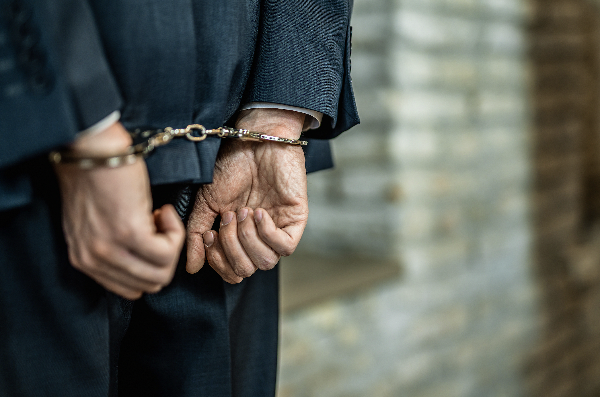 云南省原副省长李石松被提起公诉，曾被通报对统计造假失察|界面新闻 · 中国