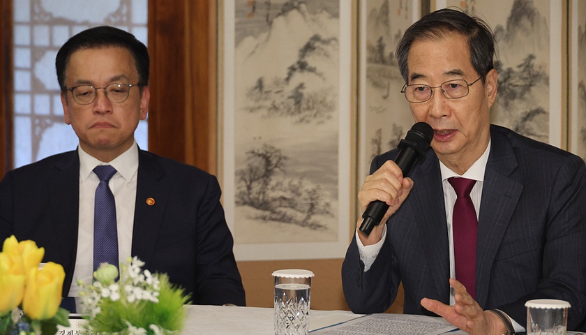 被疑在戒严令案中虚假陈诉，韩国两名前代总统被禁止出国
