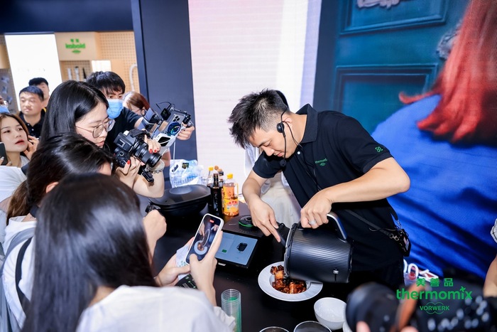 https://img1.jiemian.com/101/original/20250721/import_1753083609480020170014_a700xH.jpg