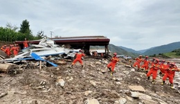 地方新闻精选 | 甘肃榆中急需清淤消杀物资 驴友穿越秦岭失联10余天获救