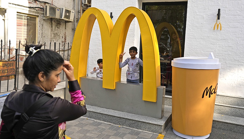 不用沃尔玛、亚马逊，印度右翼组织和企业家呼吁抵制美国货