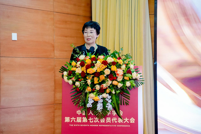 中国人生科学学会传统文化教育专业委员会理事长徐玉华