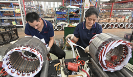 郑栅洁：推动重点产业提质升级，未来5年会新增10万亿元左右的市场空间