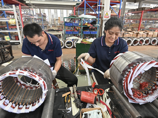 郑栅洁：推动重点产业提质升级，未来5年会新增10万亿元左右的市场空间