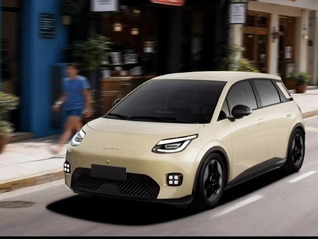 京东1号车正式下线，此前001号车拍出7800万天价 