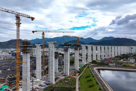 【专访】林双林：提高中央财政支出比重，可从社保医保做起 | 前瞻十五五⑭