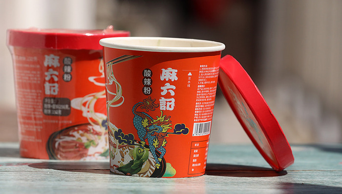 麻六记新开业洛杉矶店有顾客称用餐后腹泻，官方热线回应|界面新闻