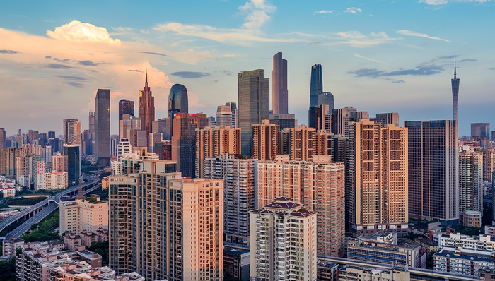 “银行直供房”激增，与法拍房有何不同？|界面新闻