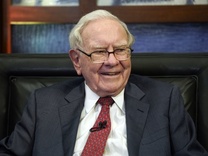 95岁巴菲特“谢幕信”：不再写年度股东信，已捐13亿美元股票