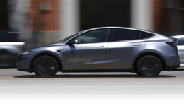 Robotaxi商业化：规模、成本与责任的“三重门”