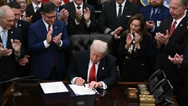 政府停摆致关键参考数据缺失，美联储12月降息预期骤降