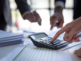 福建前首富交棒“80后”女儿，达利食品完成二代接班