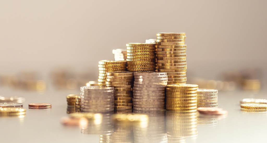 极目新闻:步步高超市卡回收-银行免费动账短信提醒加速退场，多家银行上调服务起点金额