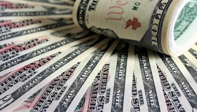 腾讯金融，藏不住的“赚钱巨兽”