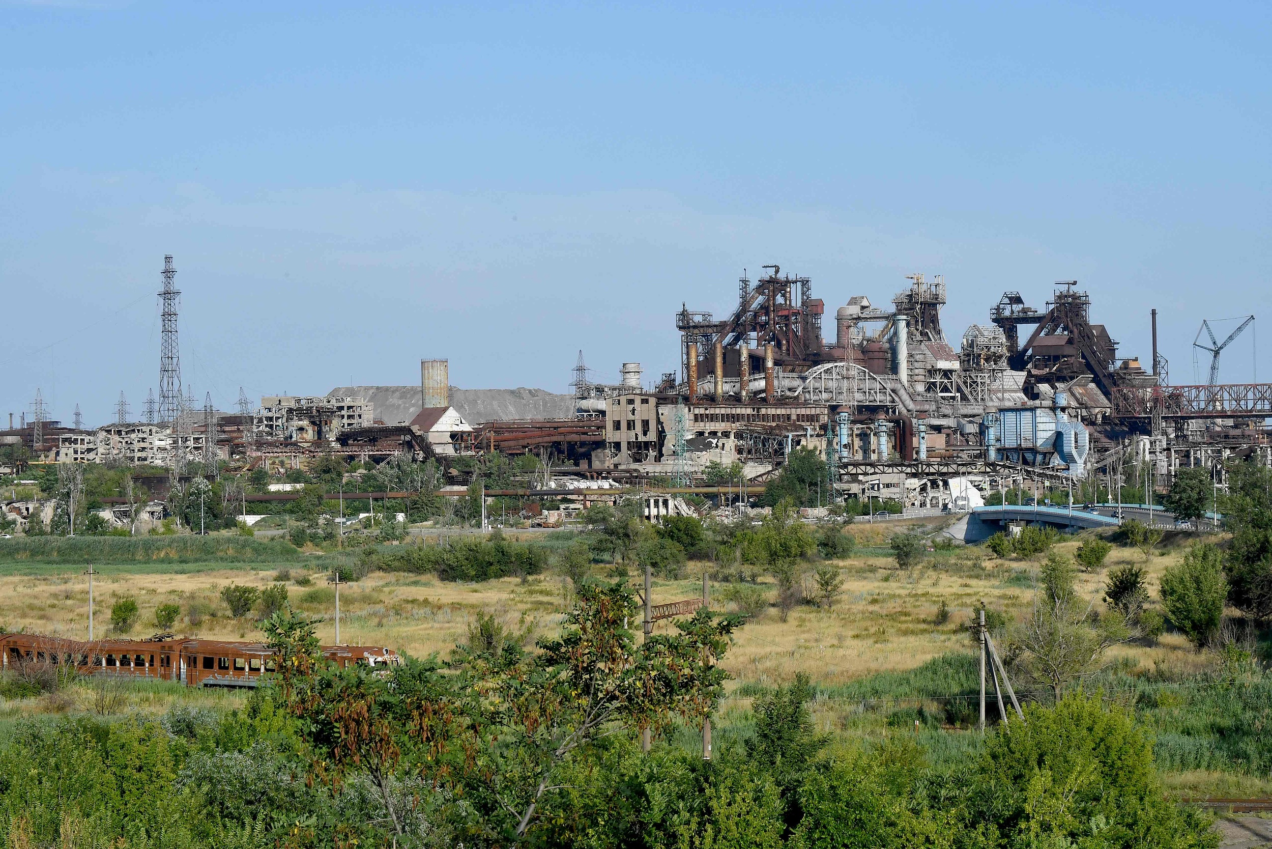 乌克兰割让更多领土、裁军一半，特朗普已批准新俄乌和平计划