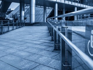 【深度】残障者的出行期待：从 “被帮扶” 到 “自己走”