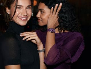 百年灵全新璞雅女表彰显个性，斯沃琪全球首发马年生肖表｜当月腕表