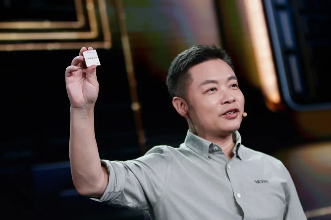 电厂,新势力造车掀起科技革命——芯片、机器人与AI眼镜的新故事