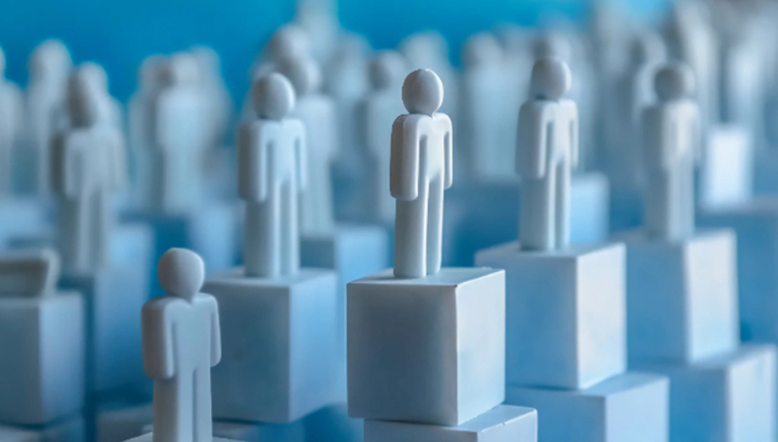 高管换防、十大部门重构，保利发展开年大调整