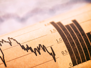 泉果基金旗下泉果思源三年持有期混合A（018329）近一年回报达12.48%