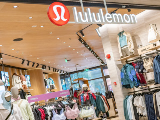 签下高尔夫球手的lululemon对男装运动市场有了更多野心