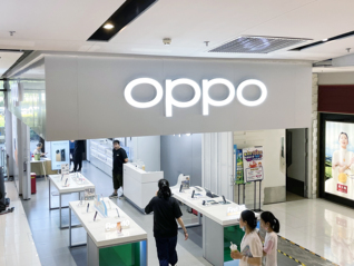 OPPO回应“绿线门”：购机4年内免费更换屏幕