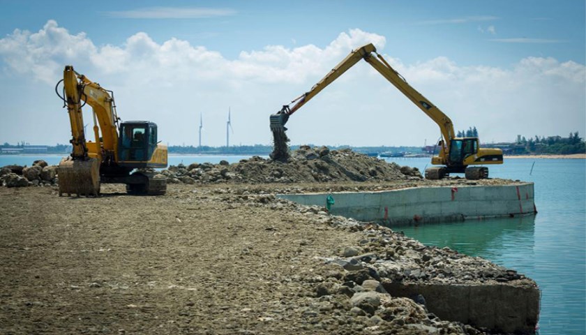 海南对违规填海造地项目划定整改期限