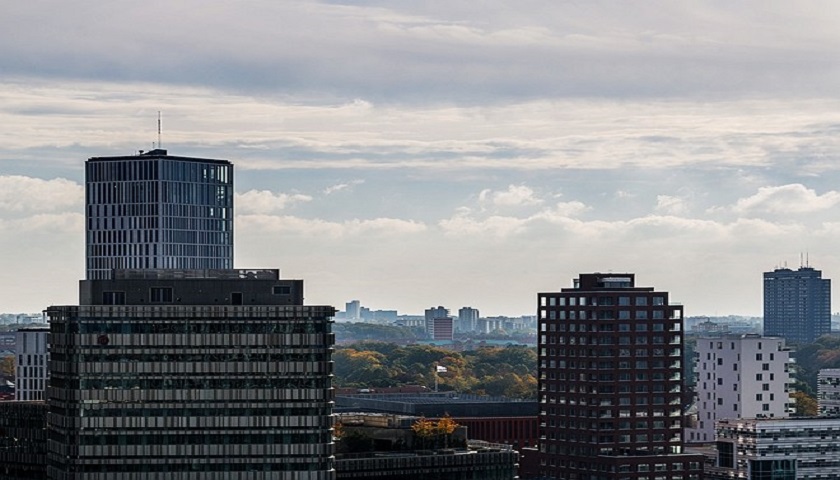 保利地产拟更名为保利发展控股集团 加快两翼