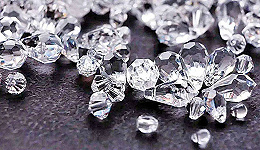 热炒的人造钻石靠谱吗？