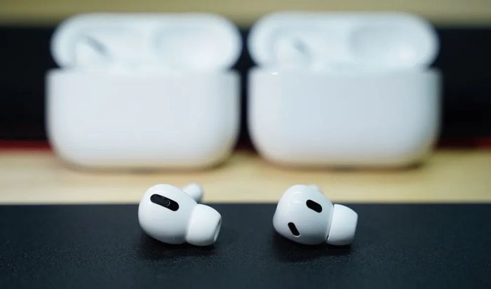 比iPhone14更受欢迎，AirPods Pro又再次改写游戏规则？ | 界面· 财经号