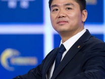 一出手就是百亿收购，刘强东忙个不停