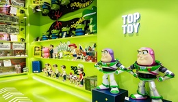 想做成泡泡玛特第二，TOP TOY还差什么？