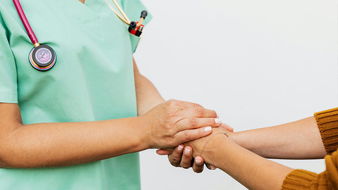 石家庄局联合市总工会开展万名邮政快递从业人员“送健康”免费体检活动