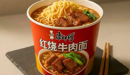 ʦ  
