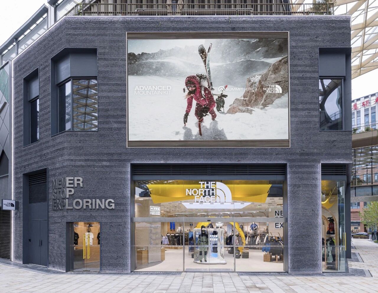 北面亚太增长见顶，押注门店升级